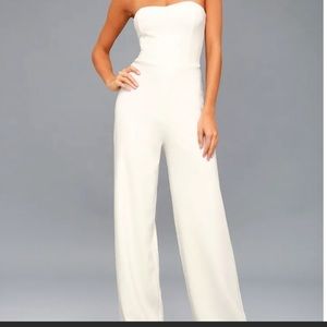 Lulu’s Edith white strapless jumpsuit